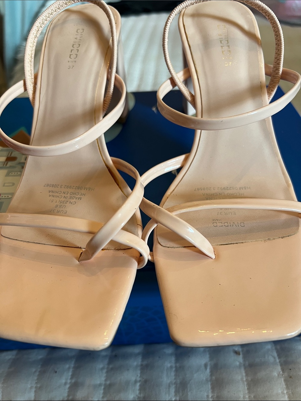 Sexy Light pink, peach ,strappy blocked heels, sz 7
